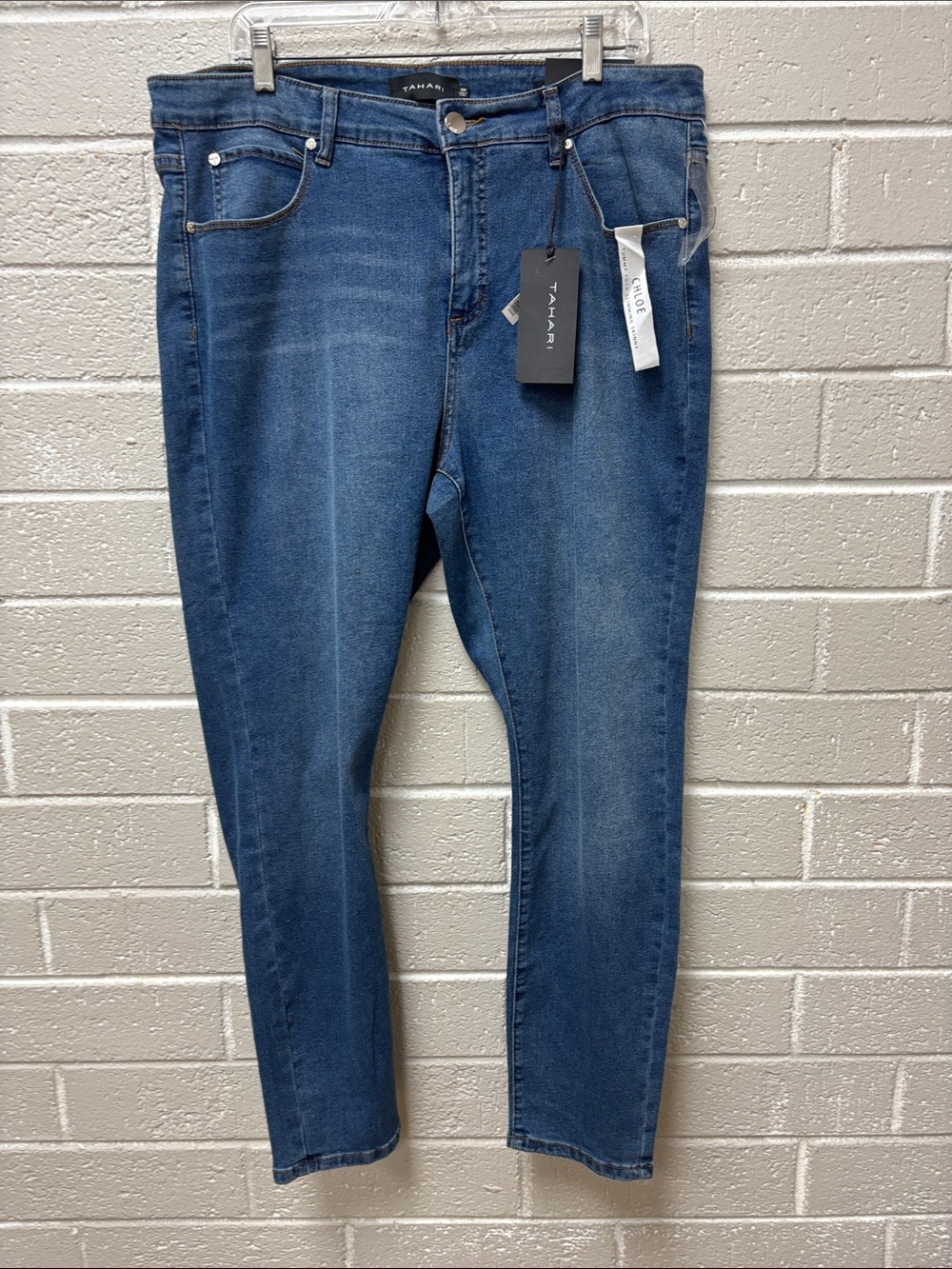 Tahari Skinny Jeans in Medium Blue Wash